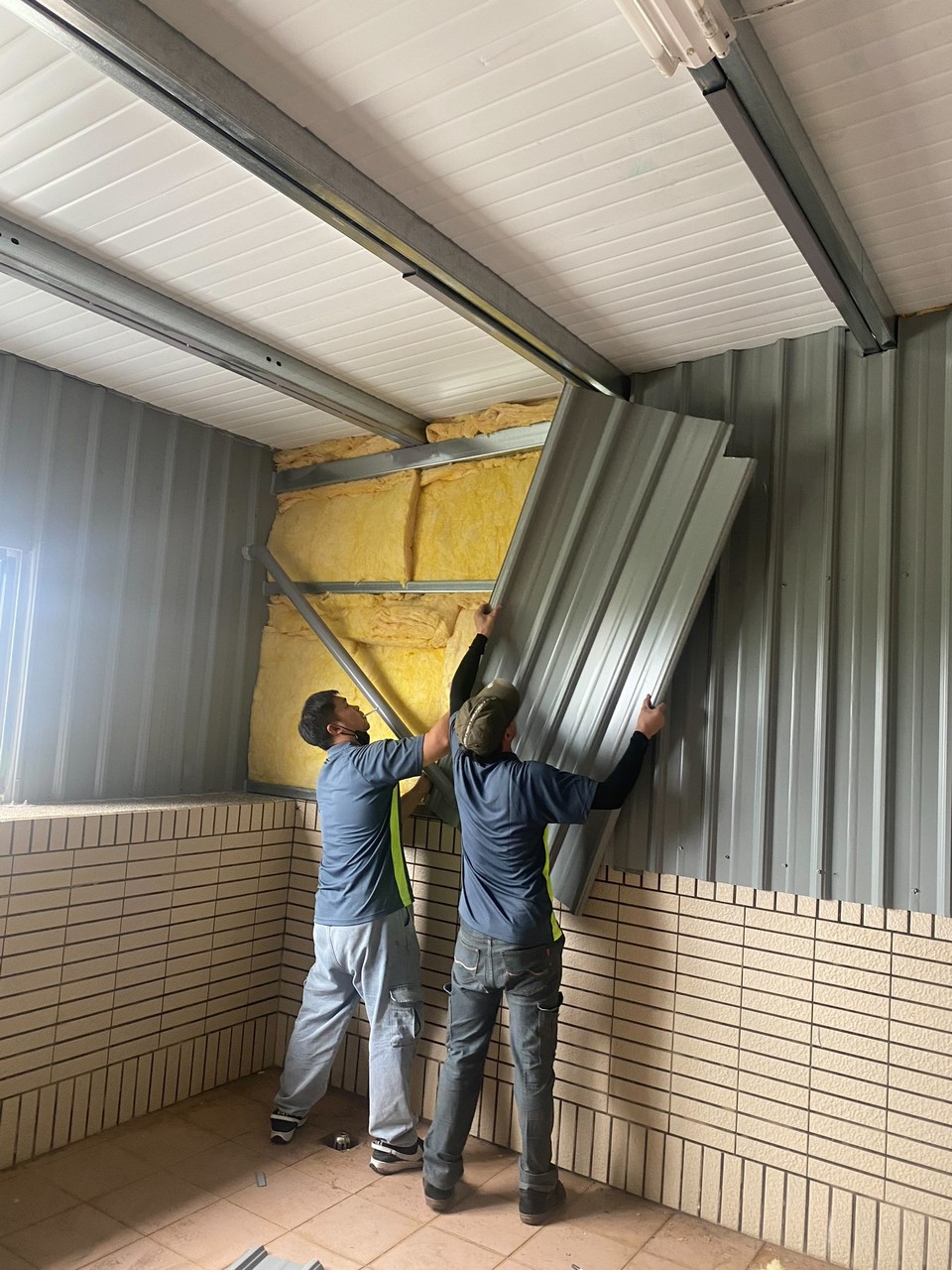 �j�˰ϧN��w�ˤu�{