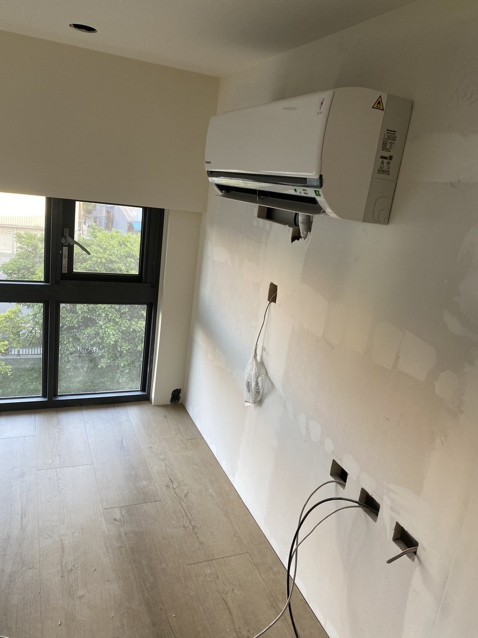 �j��ϧN��w�ˤu�{